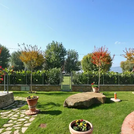 Sleeps 4 Air Con T239910 * Magione