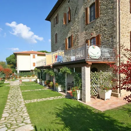 Sleeps 4 Air Con T239910 Apartman Magione