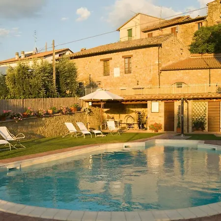 Sleeps 4 Air Con T239910 Apartman Magione